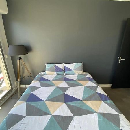 Apartament Vue Sur Les Toits De Tours Zewnętrze zdjęcie